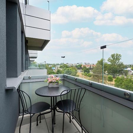 Apartamenty Zwycieska Z Klimatyzacja, Free Garage Wroclaw By Noclegi Renters Экстерьер фото