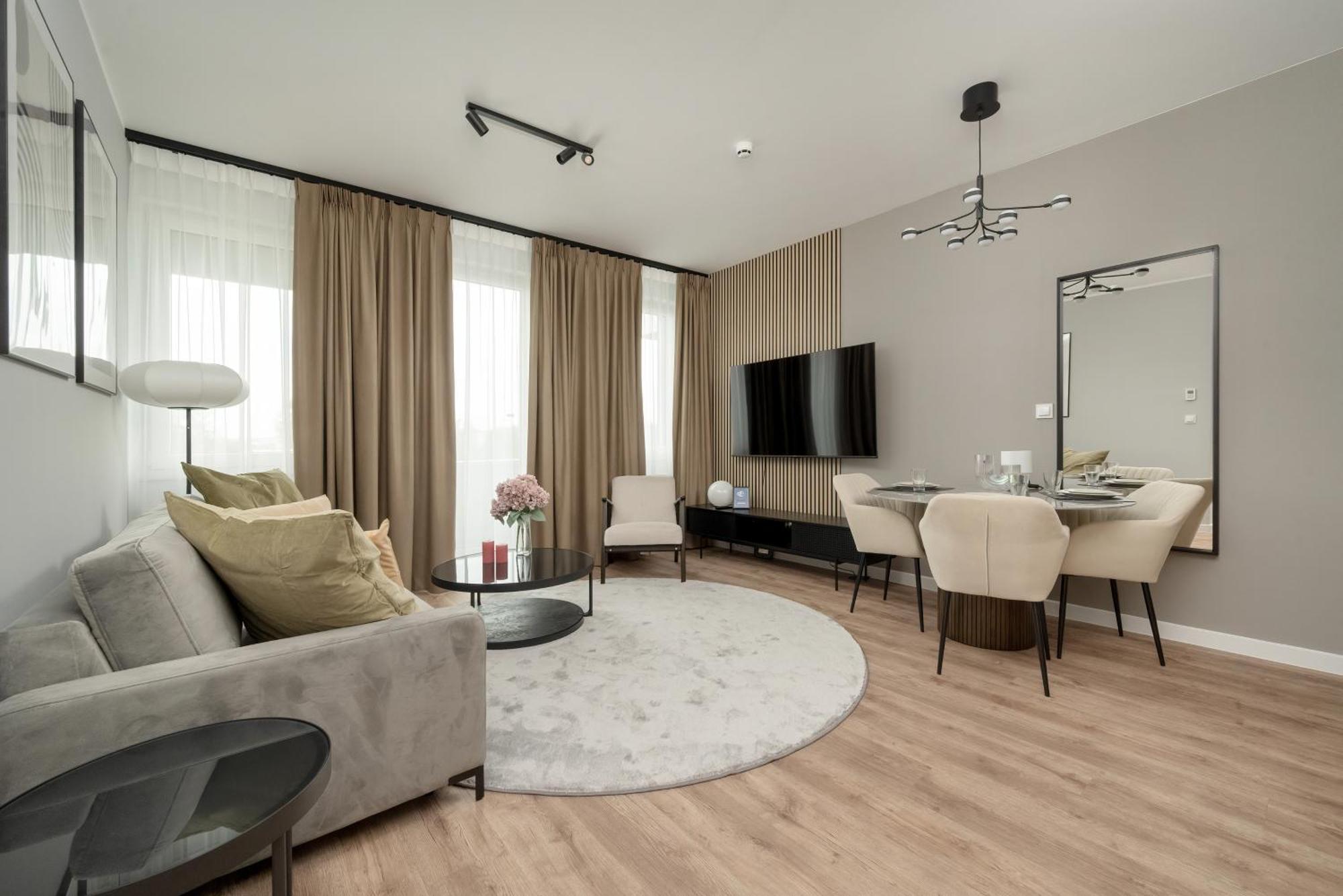 Apartamenty Zwycieska Z Klimatyzacja, Free Garage Wroclaw By Noclegi Renters Экстерьер фото