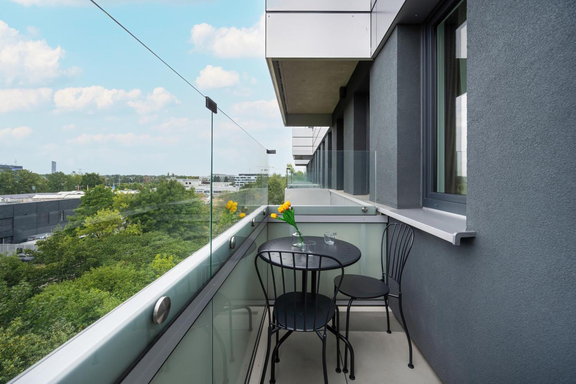 Apartamenty Zwycieska Z Klimatyzacja, Free Garage Wroclaw By Noclegi Renters Экстерьер фото