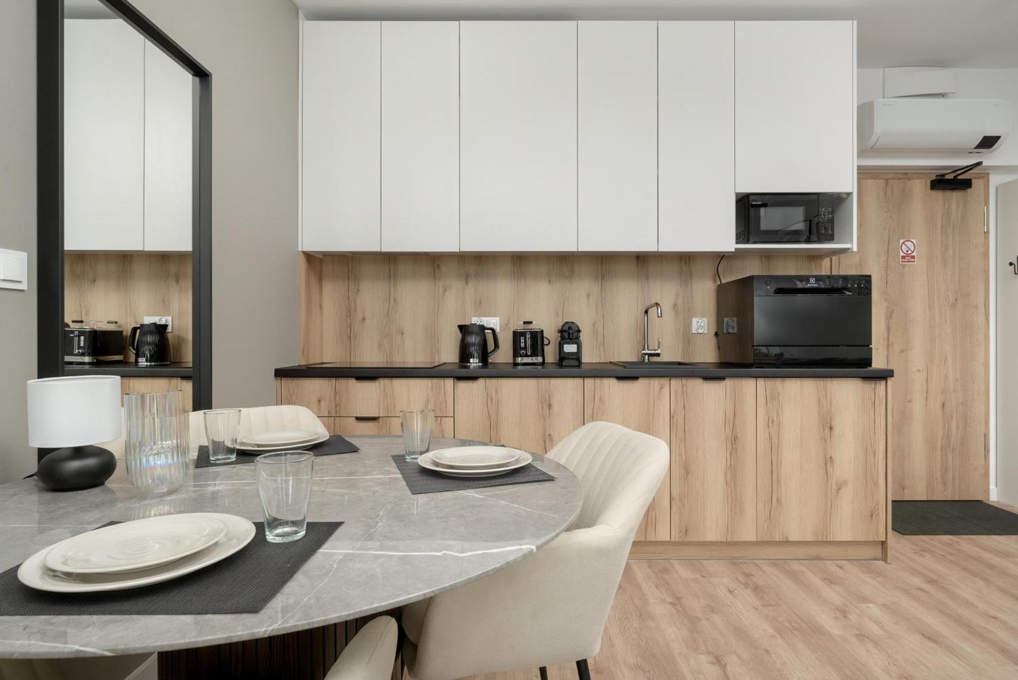 Apartamenty Zwycieska Z Klimatyzacja, Free Garage Wroclaw By Noclegi Renters Экстерьер фото