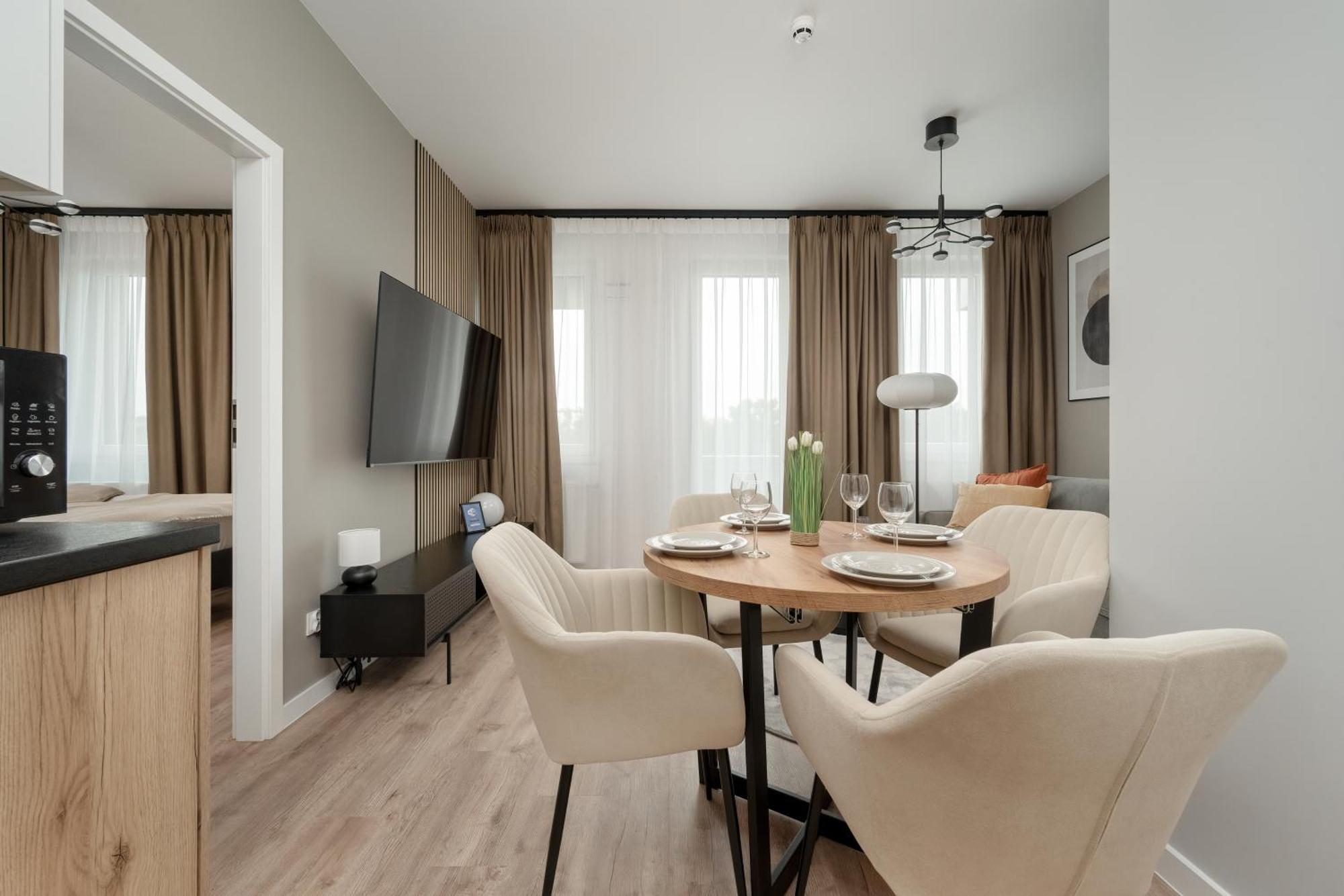 Apartamenty Zwycieska Z Klimatyzacja, Free Garage Wroclaw By Noclegi Renters Экстерьер фото